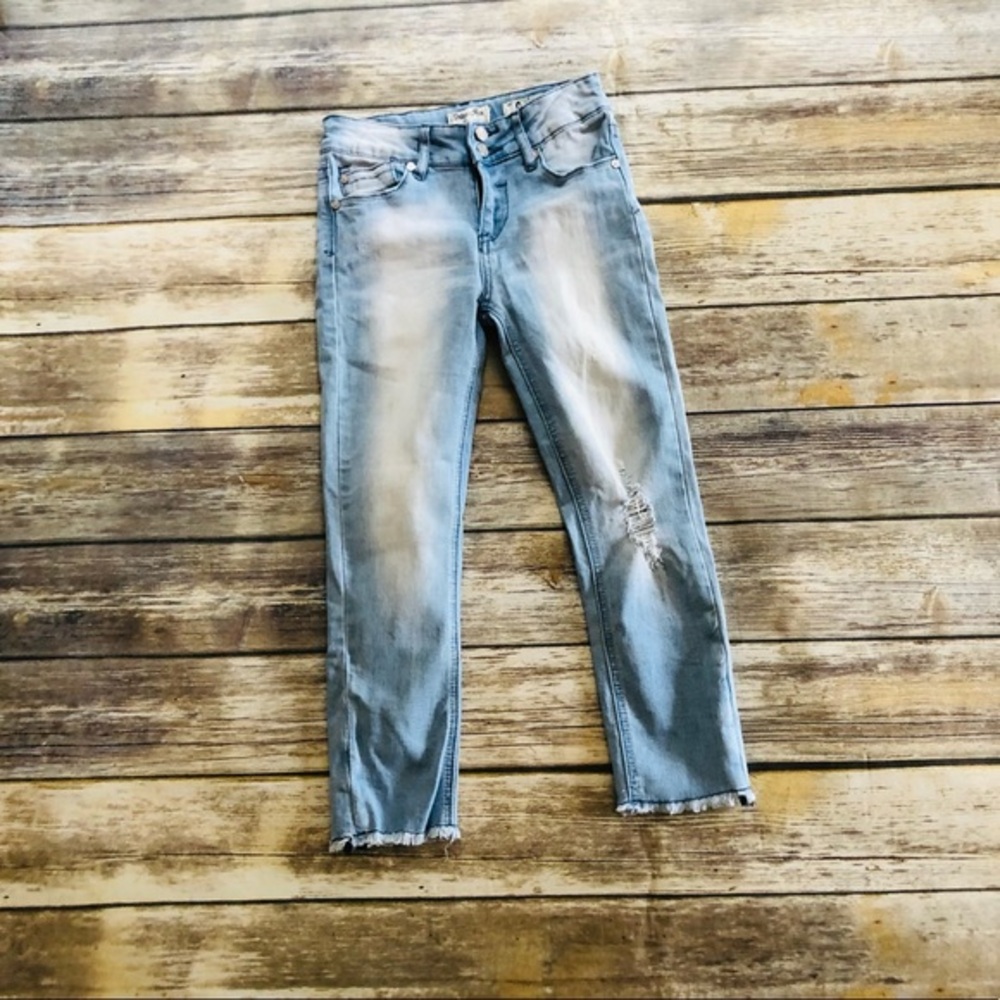 Girls adorable jeans at cropped length! Size 8